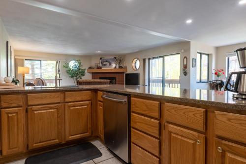 1F Lagoon Townhomes 3Br 3Ba condo in Frisco, USA