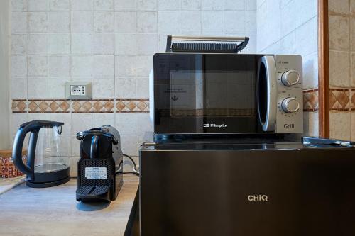 Close to the Spanish Steps, WIFI, Air Cond, 2 bedrooms, Rome (photo 9)