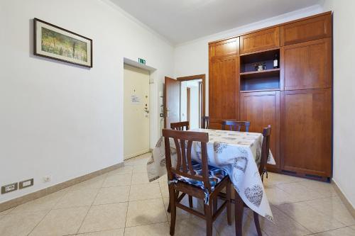 Close to the Spanish Steps, WIFI, Air Cond, 2 bedrooms, Rome (photo 7)