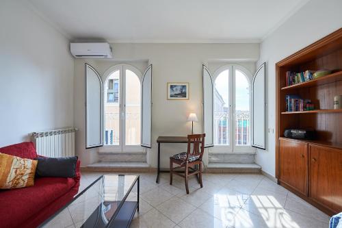 Close to the Spanish Steps, WIFI, Air Cond, 2 bedrooms, Rome (photo 5)