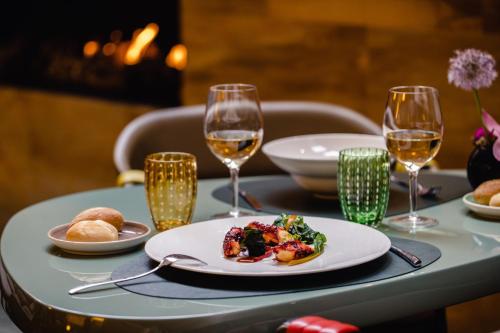 Enterprise Hotel Design & Boutique - image 12