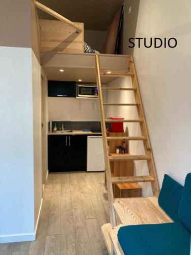 Studio Hikoki in 迪南