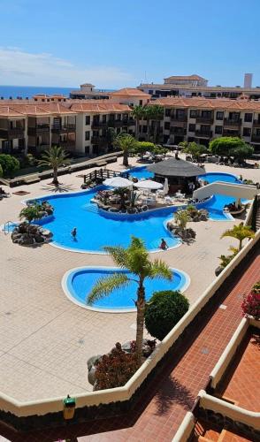 Boutique one bed sea views and free wifi 5