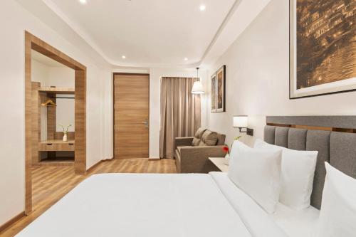 Hotel Ayodhya – Ayodhya, VA