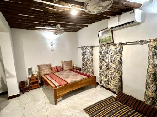 Standard Triple Room image 5