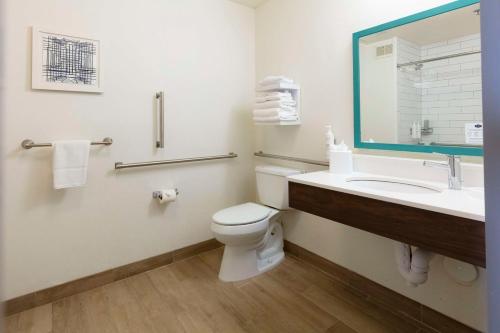 Hampton Inn Scranton at Montage Mountain - image 6