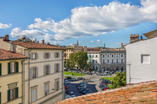 Bright Last-Floor Apartment with Terrace, Florencja (zdjęcie 3)