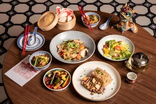 Nearby attraction, Casa Yaowarat in China Town