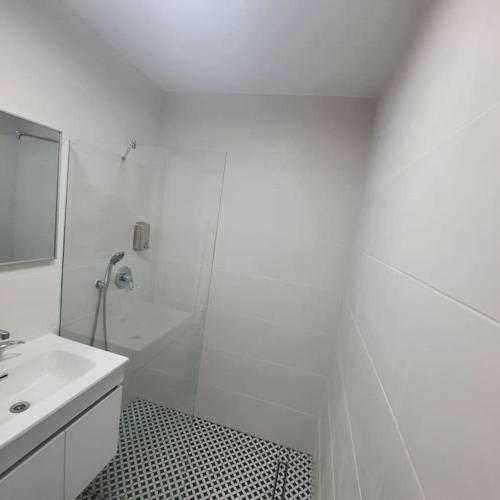 Ryo 12 דירת סטודיו ליד חוף הים לנופש מושלם, Bat Yam (foto 5)