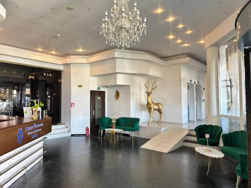 Atrium Panoramic Hotel & Spa - image 5