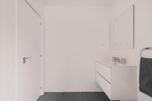 Amplio Piso de 7 habs, 4 baños sobre calle Gran Vía, Мадрид (фото 10)