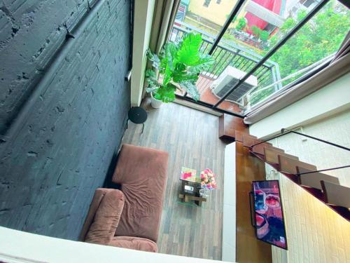 MAY - DUPLEX in THE OLD QUATER