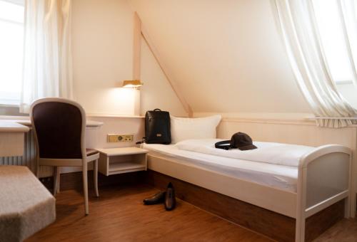 Economy Single Room