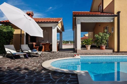 Villa Sunshine in Topid