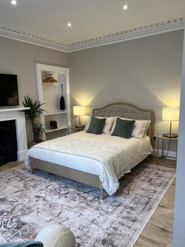 NO. TEN GUESTHOUSE Room Type - Superior King Room