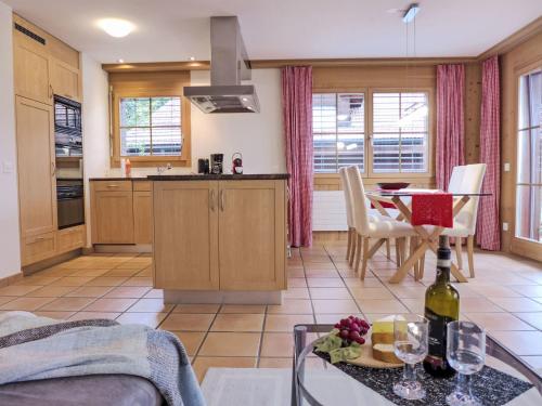 Apartment Berg-Seeblick by Interhome in เบอาเท็นแบร์ค