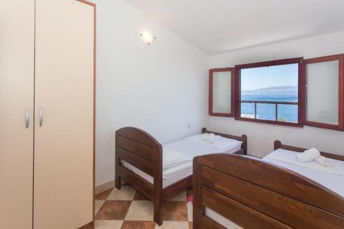 Apartments Neno - 100m from sea - image 8