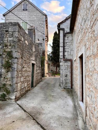Apartments Neno - 100m from sea - image 4