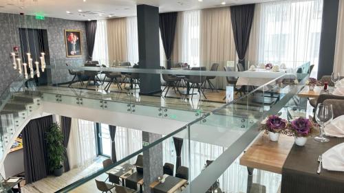 Blue Star Luxury Hotel - image 2