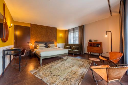 Hotel V Nesplein - image 2