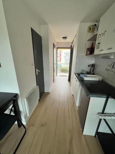 Le Sopraland 203, Joli T2 avec piscine et parking Le Sopraland 203, Joli T2 avec piscine et parking