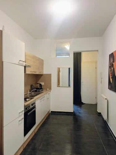 Comfy Private Rooms in 3BR Apartment Near Währinger Park 2