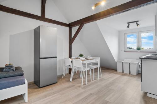 廚房, BA02 Dachgeschoss Apartment! in 美茵河畔富樂紳