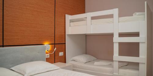 Hotel Edart - image 5