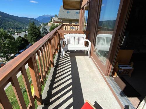 Studio cosy pour 4 personnes au centre de Méribel, proche pistes et commerces - FR-1-411-956 (Studio cosy pour 4 personnes au centre de Meribel, proche pistes et commerces - FR-1-411-956) in เลเซเรตตา