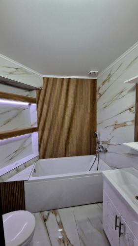 Baño, 40 m2 Confort apartament in Balti