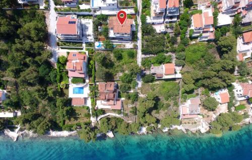 Holiday home Jelka - near beach - image 6