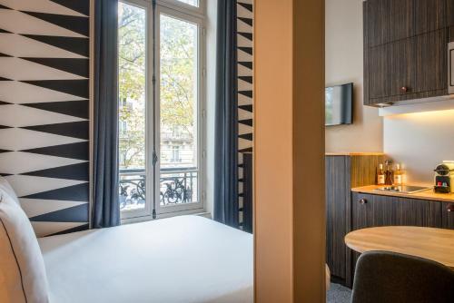 Suites & Hôtel Helzear Champs-Elysées - main image