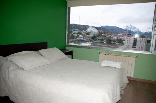 Two-Room Apartment image 3
