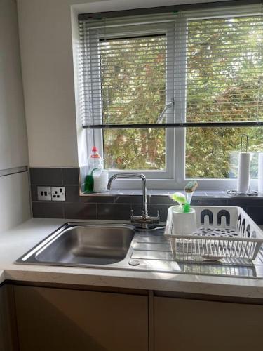2 Bedroom Flat Bracknell Free Parking in Bracknell
