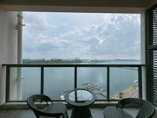 Surrounding environment, R&F Princess Cove Seine Region by Lions Bay near Johor-Singapore Causeway