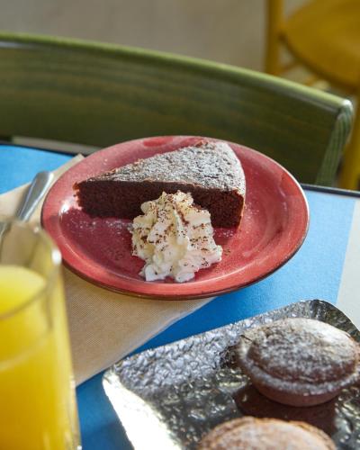 Apollo Boutique Hotel - image 11