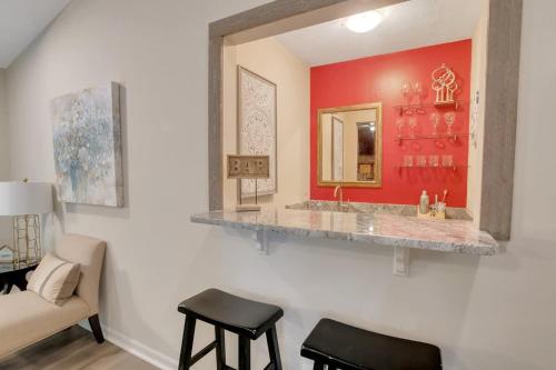 Flawless recent renovation close to Stone Mountain in Stone Mountain, USA