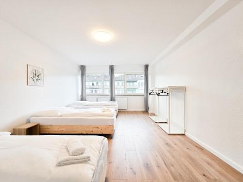Tolstov Apartments - City Apartment with 5 Rooms - 15 Min Messe DUS & 10 Min Old Town DUS, Düsseldorf (foto 5)