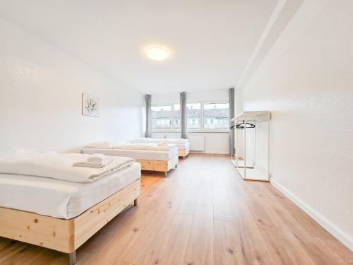 Tolstov Apartments - City Apartment with 5 Rooms - 15 Min Messe DUS & 10 Min Old Town DUS, Düsseldorf (foto 4)