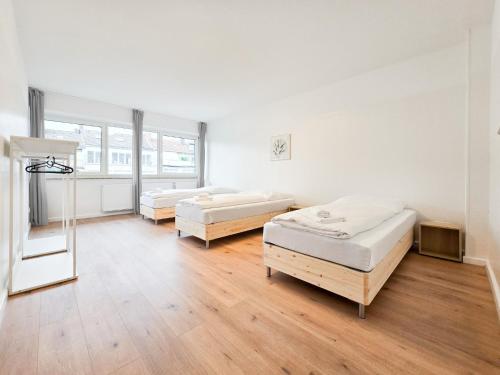 Tolstov Apartments - City Apartment with 5 Rooms - 15 Min Messe DUS & 10 Min Old Town DUS, Düsseldorf (foto 6)