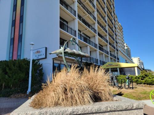 Four Sails Resort in Virginia Beach, USA