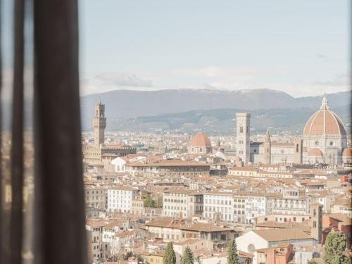 Luxury window on Florence, Флоренция