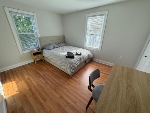 Private Bedroom & Private Bathroom in Spacious House 8 min to Boston in 梅德福
