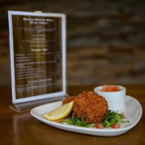 Moorings Hotel - image 3