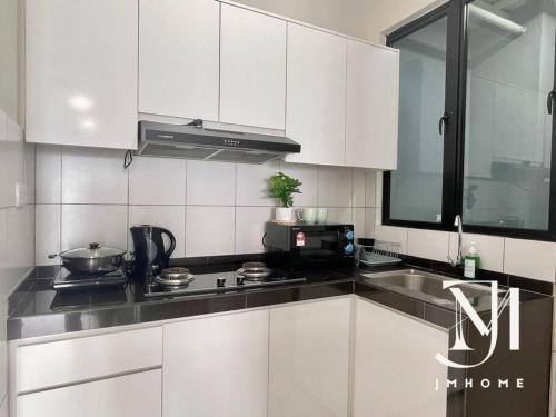 Majestic Maxim near UCSI MRT 康乐夜市 #37 Majestic Maxim near UCSI MRT 康乐夜市 #37