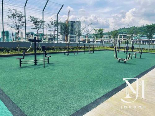 Majestic Maxim near UCSI MRT 康乐夜市 #37 Majestic Maxim near UCSI MRT 康乐夜市 #37