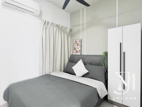 Majestic Maxim near UCSI MRT 康乐夜市 #37 Majestic Maxim near UCSI MRT 康乐夜市 #37