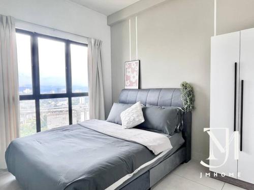 Majestic Maxim near UCSI MRT 康乐夜市 #37 Majestic Maxim near UCSI MRT 康乐夜市 #37