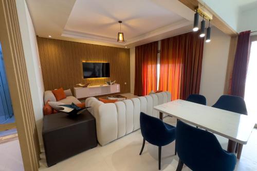 Agadir Anza 5