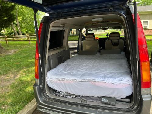 AllyouneedVan in Steinway, USA